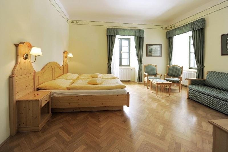 Hotel Svaty Tomas Přední Výtoň Exterior foto