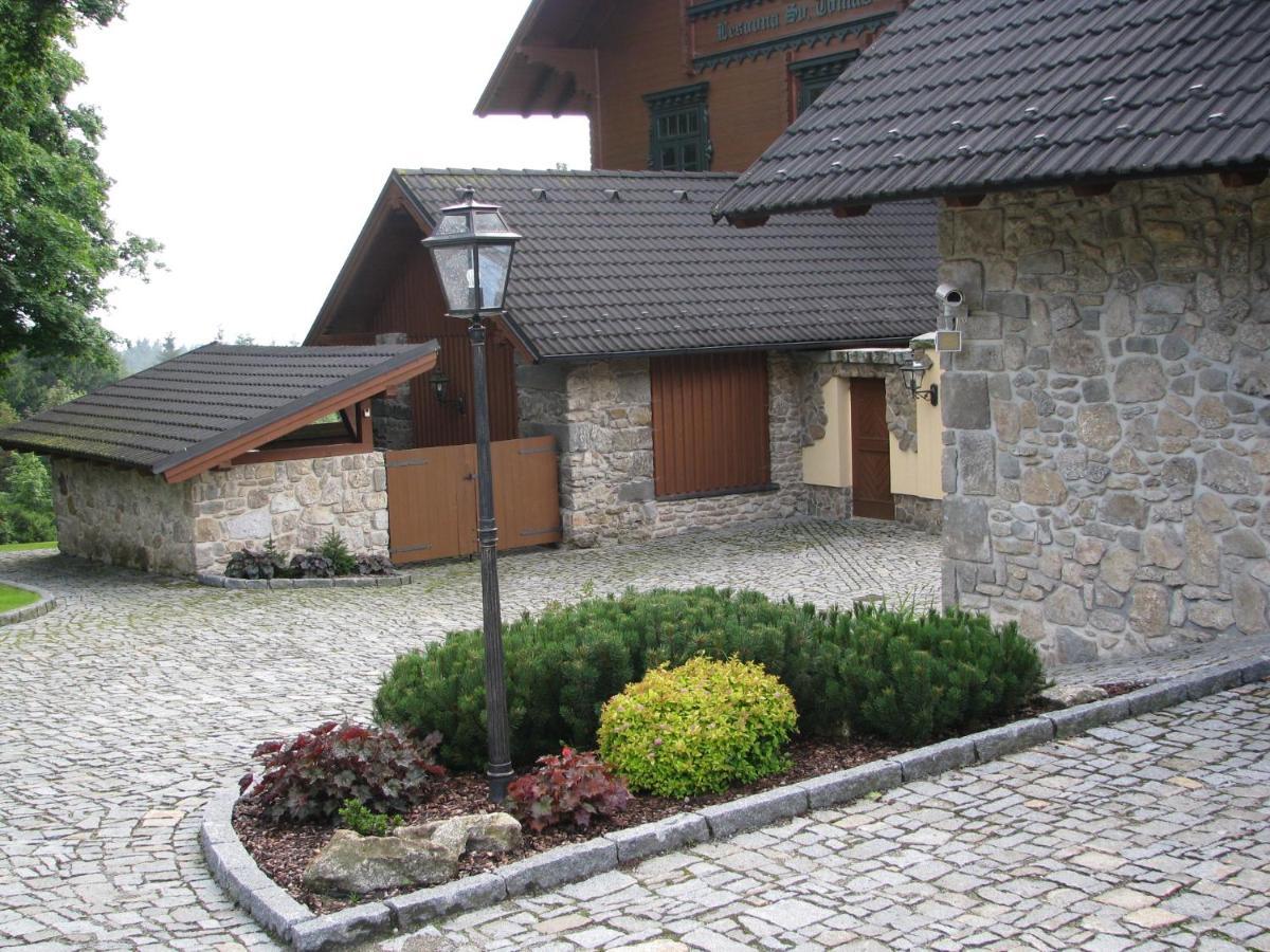 Hotel Svaty Tomas Přední Výtoň Exterior foto