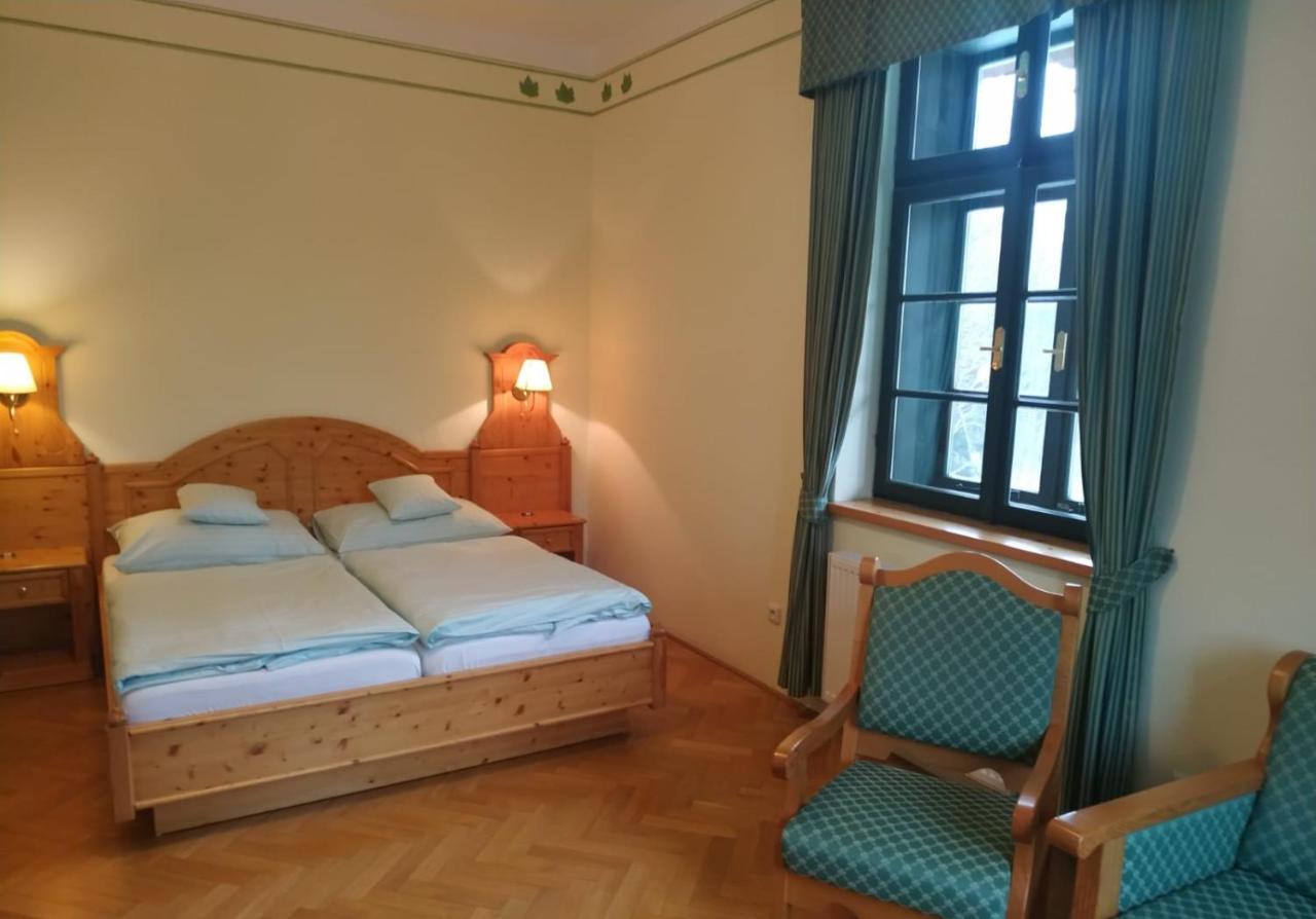 Hotel Svaty Tomas Přední Výtoň Exterior foto